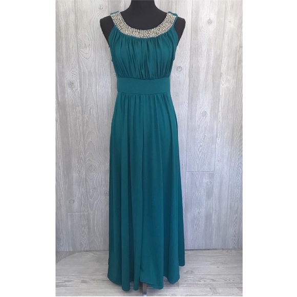 sandiva Dresses & Skirts - Sandiva green beaded neck line long dress formal